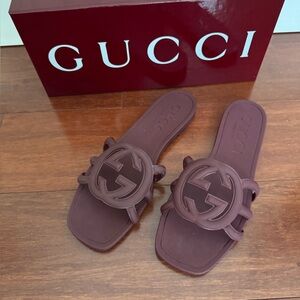 Gucci Palma Interlocking Logo Details Slide Rubber Sandals Burgundy EU 38
